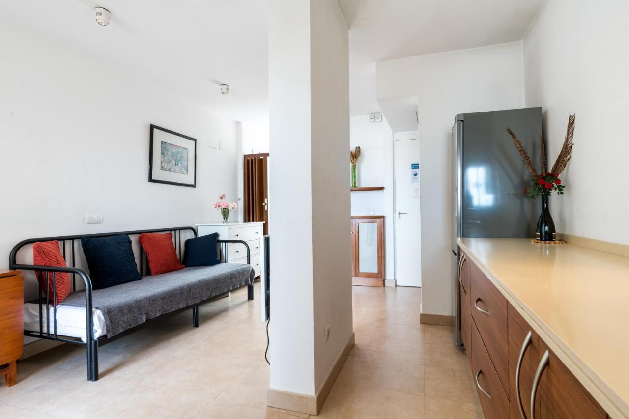 Holi-Rent Apartamento Resitur Sevilha Exterior foto